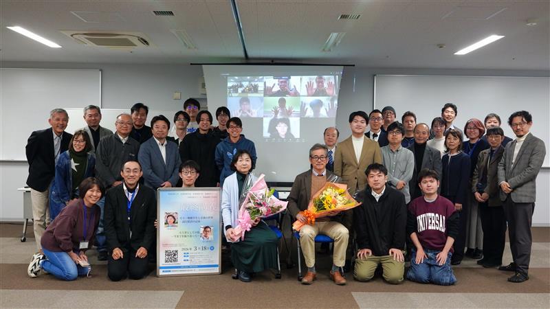 3枚の画像のコラージュ。