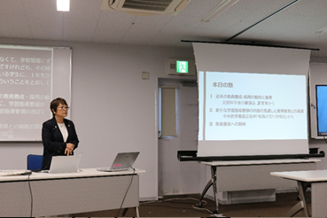 山中教授のご講演の様子